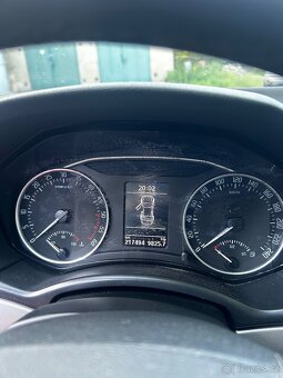 Octavia 1,6 tdi 77kw 4x4 2012 - 5