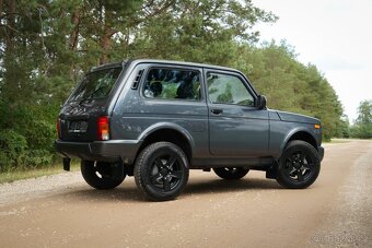 Lada Niva Urban, Black edition - 5