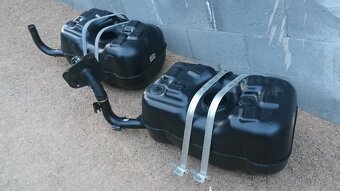 Nádrž paliva 90l - 5