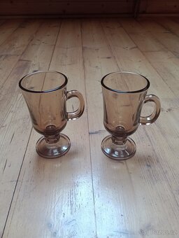 Hrnky a sklenice - 5