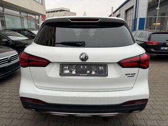 MG EHS PHEV Luxury 1.5 190kW AUT. 54tkm Panorama ACC kam360° - 5