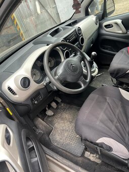 rozprodam Citroen c4 1,4i benzin, 9/2010, facelift citroen b - 5