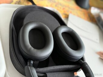 Bezdrátová sluchátka Sony Noise Cancelling WH-1000 XM5 černá - 5