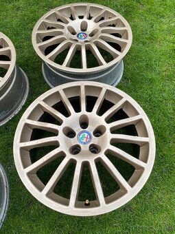 ALU disky 5 x 110 R18 8j et35 - 5