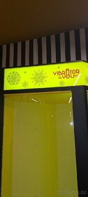 Rohový regál s LED osvětlením - 5