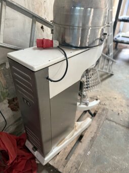 Robot Alba RE22 - 5