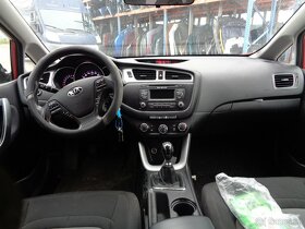 Kia Ceed SW, 1,4i, 73,2kw, Rozprodám na náhradní díly - 5