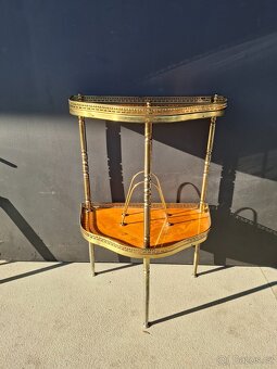 Italský konzolový stolek s intarzií a mosazí - 5