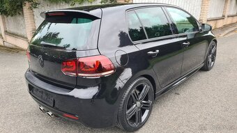 VOLKSWAGEN GOLF 6 R - 2,0TSi 199kW 4x4 - DSG. - 5