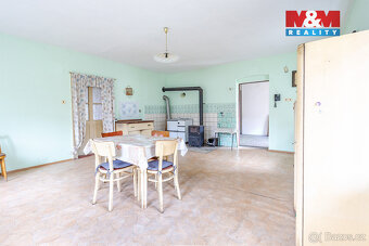 Prodej rodinného domu v Zahrádkách - Karasy - 5