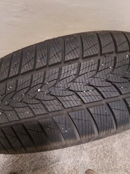 SNOWDRAGON UHP 235/50 R19 - 5