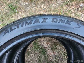 2x Letní pneu General Altimax One S - 255/40 R19 XL - 75% - 5