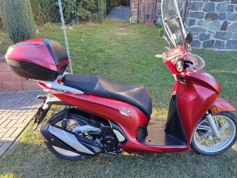 Honda SH 350 i ABS, TC (2021) kufr, CZ doklady - 5