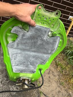 Nadrz na Kawasaki Zx10R Ninja 04-05 - 5