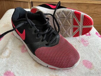 Tenisky zn.Nike č.38 - 5