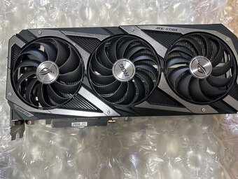 Prodám ASUS GeForce ROG STRIX RTX 3070 - 5