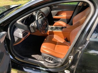 Jaguar XE 2.0d 132kW - 5