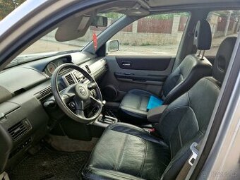 Nissan x-trail 2.5 benzin 121 kw - 4x4 - AUTOMAT - - 5