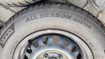 185/70 r14 zimní, letní - 2x 6,5 a 2x 6mm.Opel Corsa kola. - 5