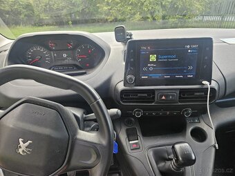 Peugeot partner L2, 1,6Hdi, RV. 2020, 3 místné, 145tis.km, o - 5
