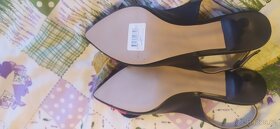 Prodám nádherné Italské nové střevíčky vel.38 Zn.Lacivert - 5