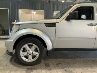 Dodge Nitro 3,7 SXT - 5