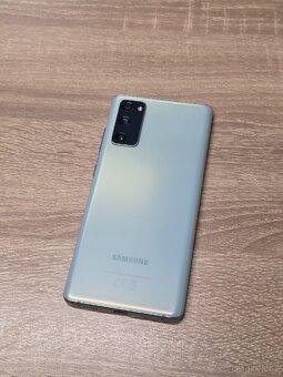 Samaung S20 FE 6/128GB - 5