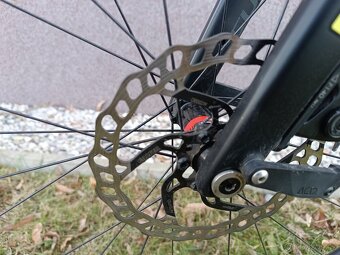 Cyklokrosové kolo Cube neuroad pro fe - 5