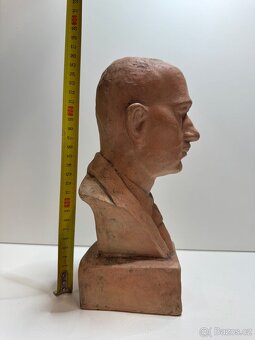 Různé starožitné sochy - 5