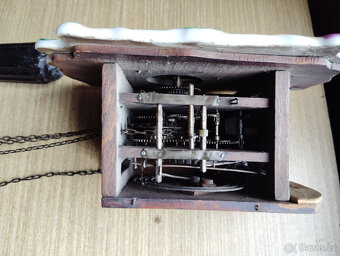 Porcélánové hodiny - 5