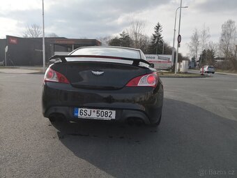 Hyundai Genesis coupe - 5