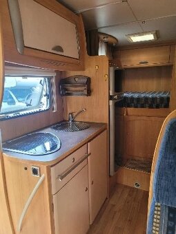 Půjčovna, pronajem obytné auto, obytný automobil - - 5