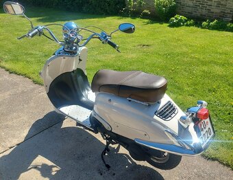 Skútr retro Znen 125 - 5