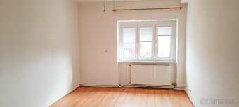 Prodej rodinného domu 200 m², pozemek 1390 m² Jihlava - - 5