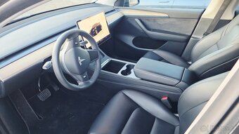 Ihned k odběru: Tesla Model Y LFP,Ryzen,Plná záruka Tažné - 5
