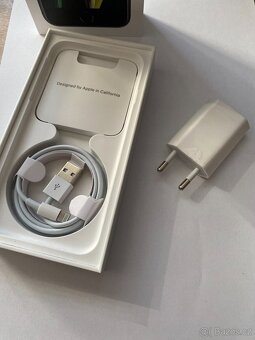Apple Iphone SE 2022 128 GB - 5