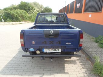 Nissan Double Cab 2.5 TD 4x4 tažné 3T k. ČR - 5