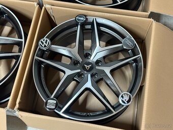 BORBET 5X112 R19 8J ET32 - 5