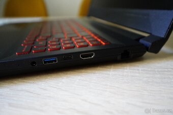 MSI Katana GF66 11UC-243CZ - 5