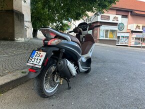 Piaggio Beverly 300 i.e. - 5