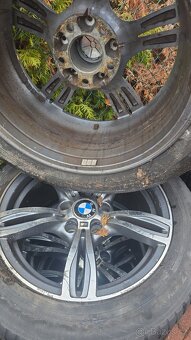 ALU kola BMW obuté na zimních pneu - 5