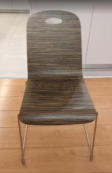 Prodám 6 kusů židlí do jídelny-jako nové, moderní typ - 5