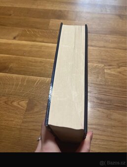 Kniha padesát odstínu šedei - 5