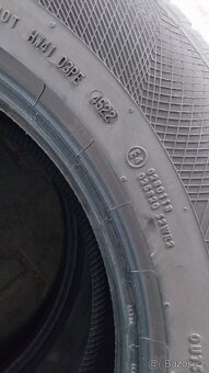 Prodám 2 x zimní pneu Continental 235/65/17 - 5