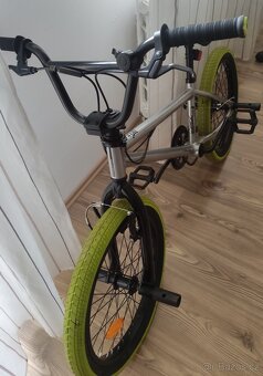 BTWIN Kolo BMX Wipe 520 - 5