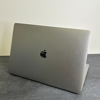 MacBook Pro 16'' 2019 / i7 / 16GB RAM / 512GB SSD - DPH - 5