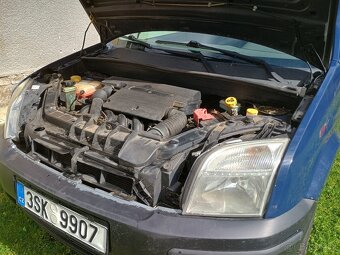 Ford Fusion,1,4i,59kw,rok 2003 - 5
