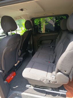 Mercedes Benz V250 - 5