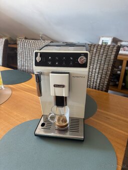 Automatický kávovar delonghi autentica bílý - 5
