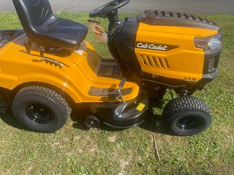 Zahradní traktor CubCadet LT2 (DEMO) - 5